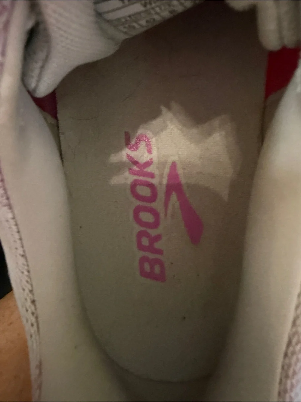 Brooks Ghost 17Women’s Gray Running Shoes Pink and Yellow Gradient Accents